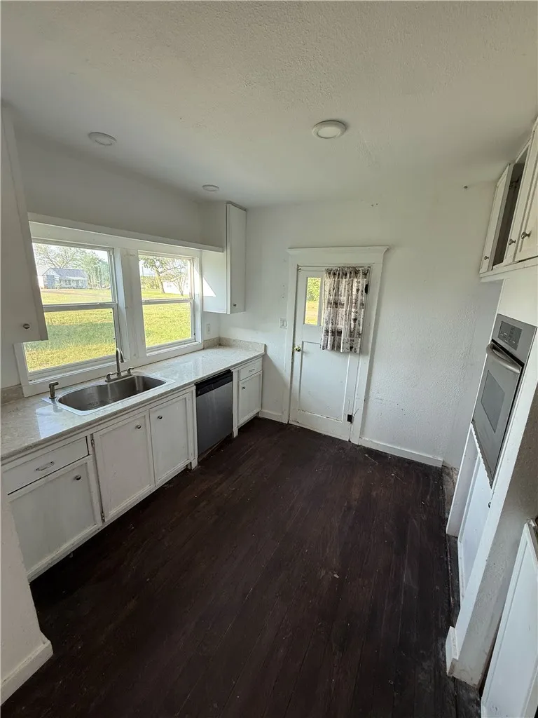 507 E Logan Street Calvert, TX 77837