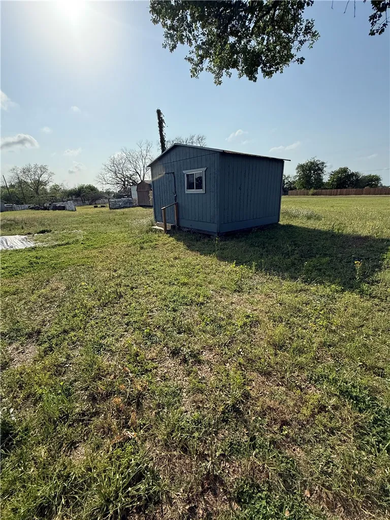 507 E Logan Street Calvert, TX 77837