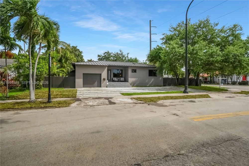 6207 SW 10th St West Miami, FL 33144