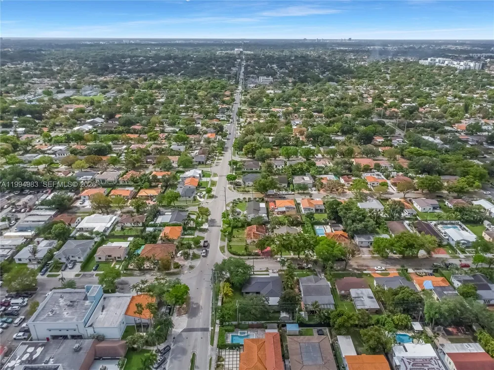 6207 SW 10th St West Miami, FL 33144