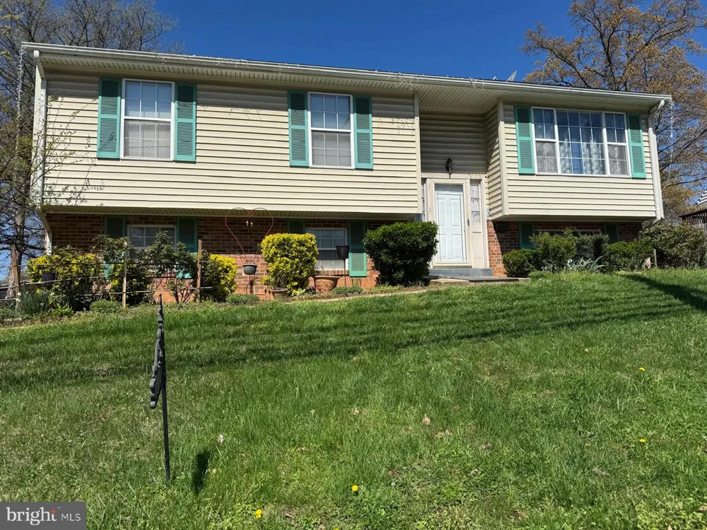 6204 CIPRIANO ROAD Lanham, MD 20706