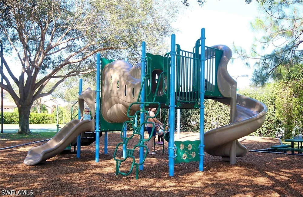 Chestnut Circle Naples, FL 34109