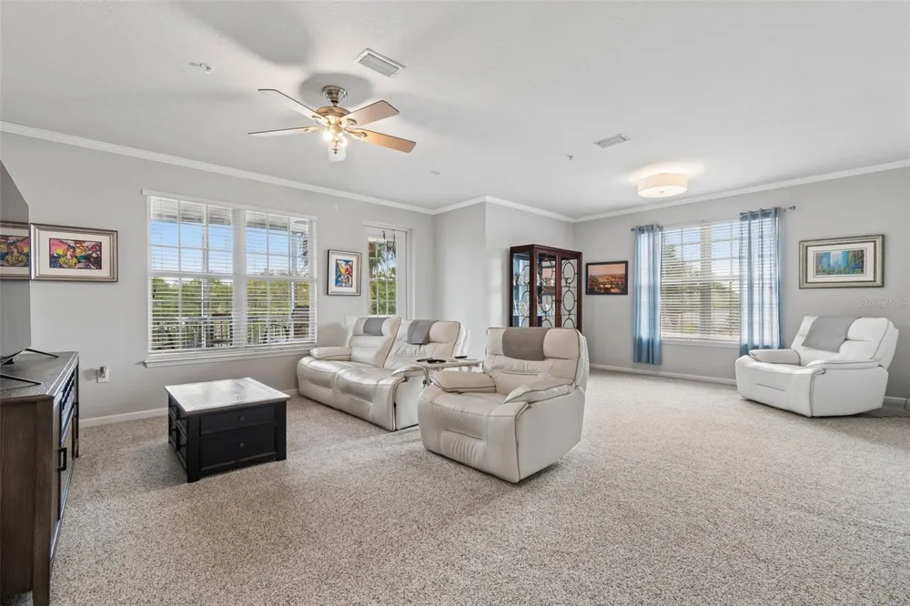 7903 SEMINOLE BOULEVARD #2208 Seminole, FL 33772