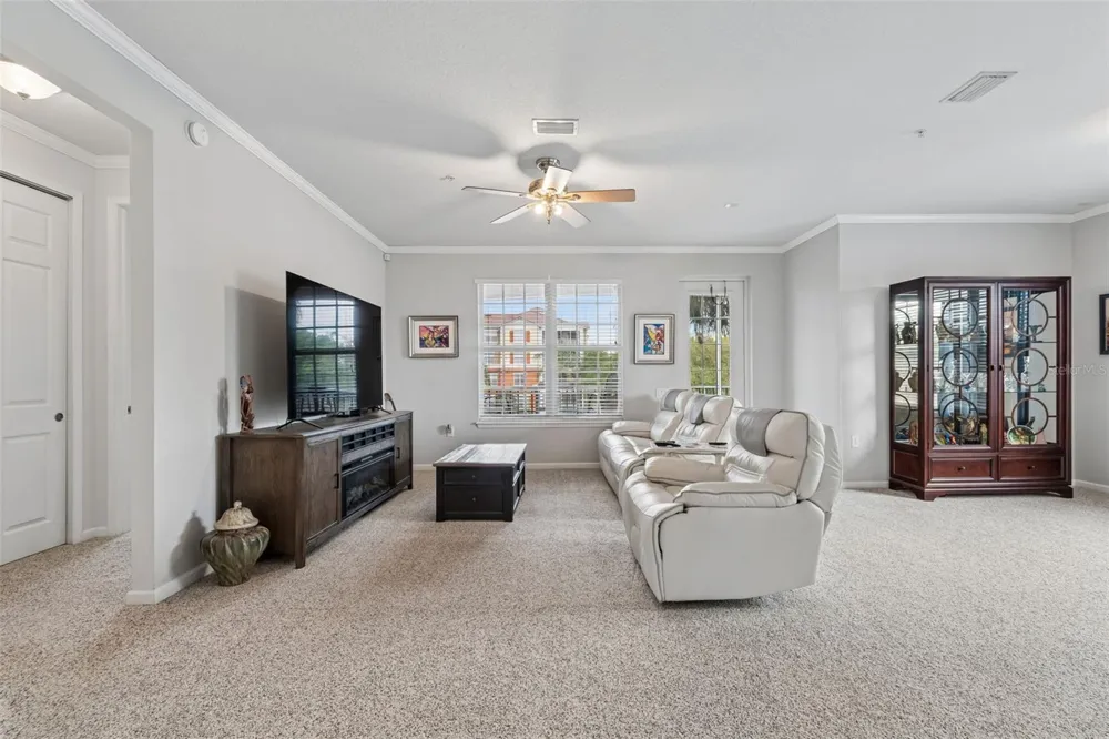 7903 SEMINOLE BOULEVARD #2208 Seminole, FL 33772