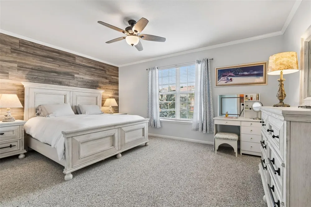 7903 SEMINOLE BOULEVARD #2208 Seminole, FL 33772