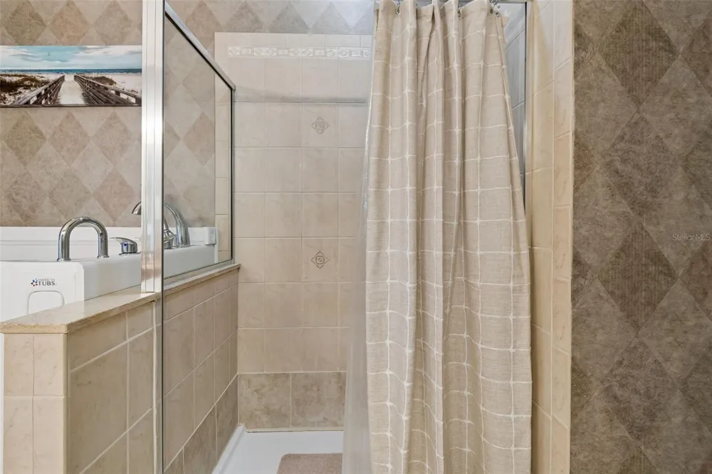 7903 SEMINOLE BOULEVARD #2208 Seminole, FL 33772