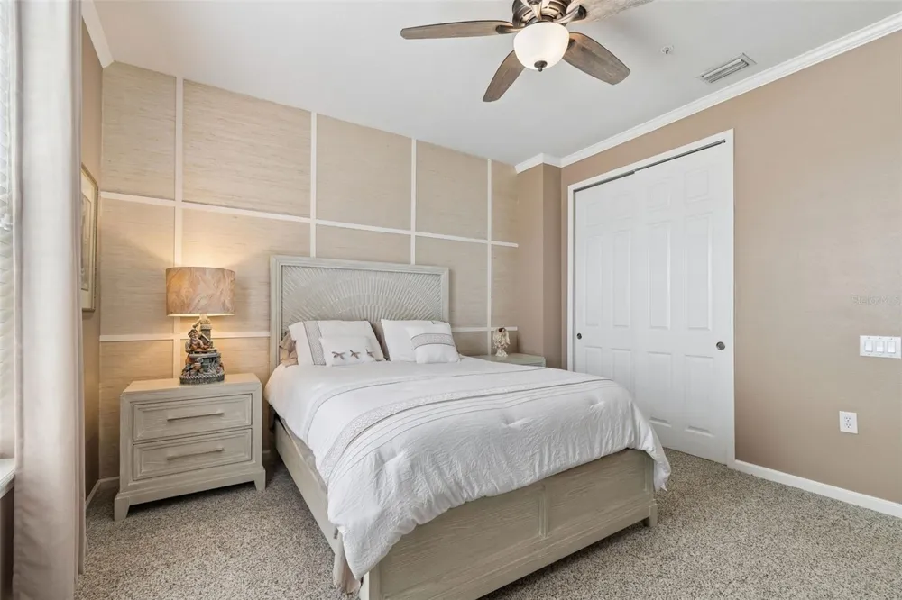 7903 SEMINOLE BOULEVARD #2208 Seminole, FL 33772