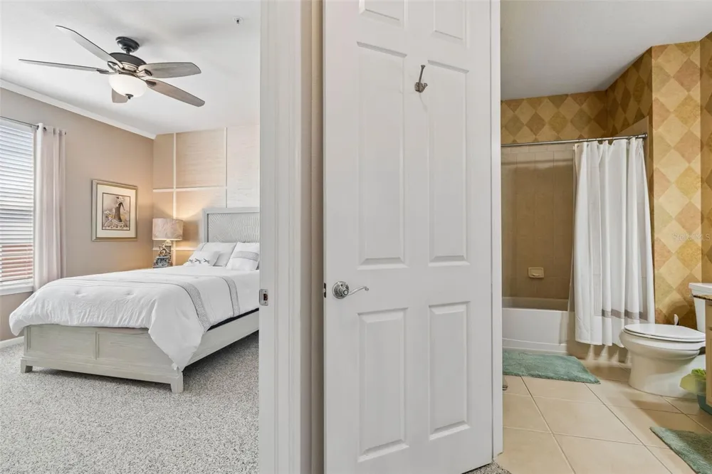 7903 SEMINOLE BOULEVARD #2208 Seminole, FL 33772