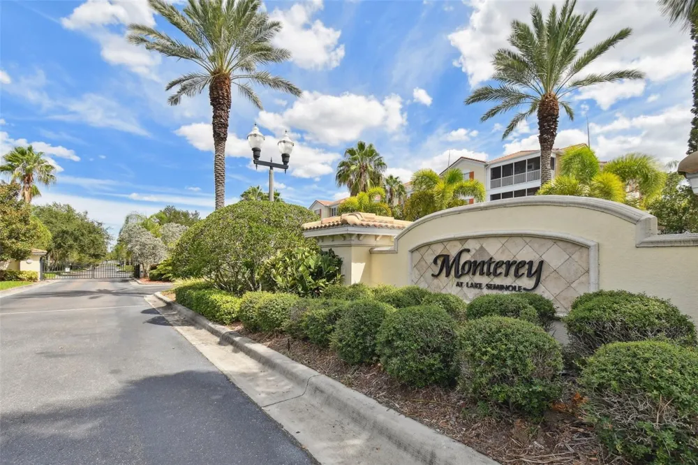 7903 SEMINOLE BOULEVARD #2208 Seminole, FL 33772