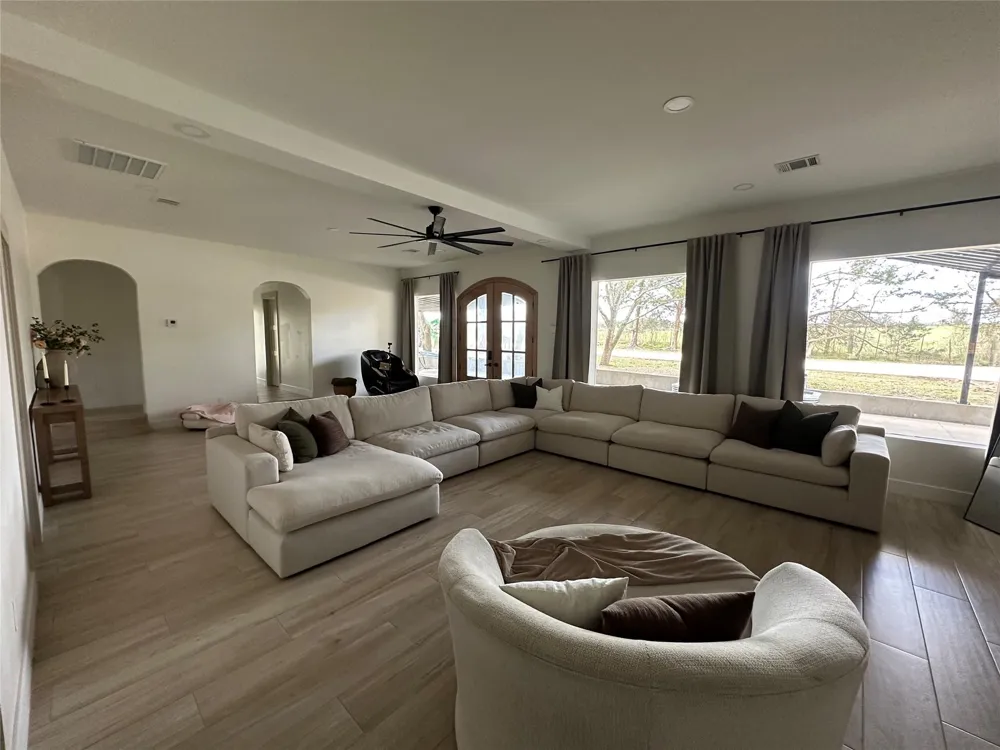 7399 County Road 215 Anderson, TX 77830