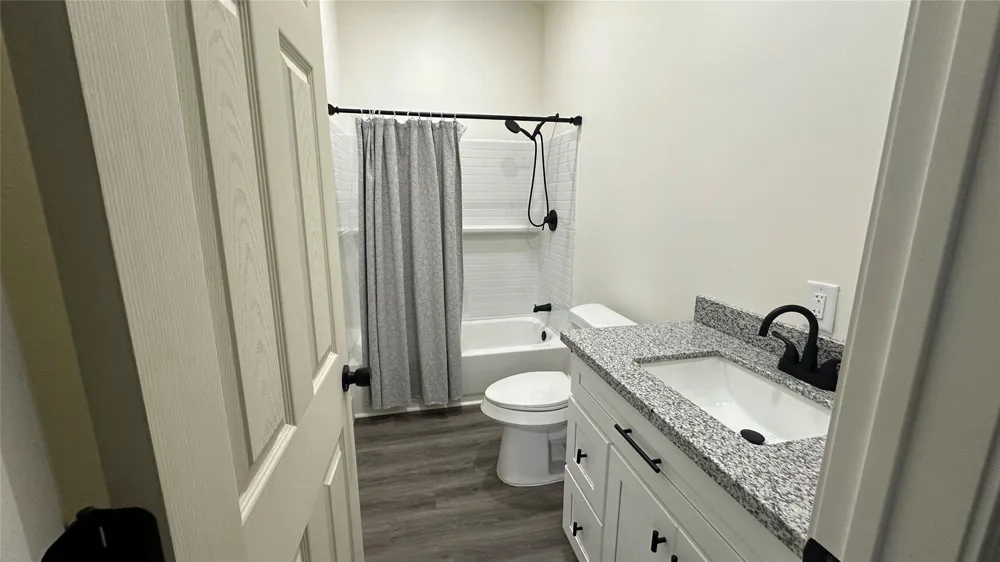 7399 County Road 215 Anderson, TX 77830