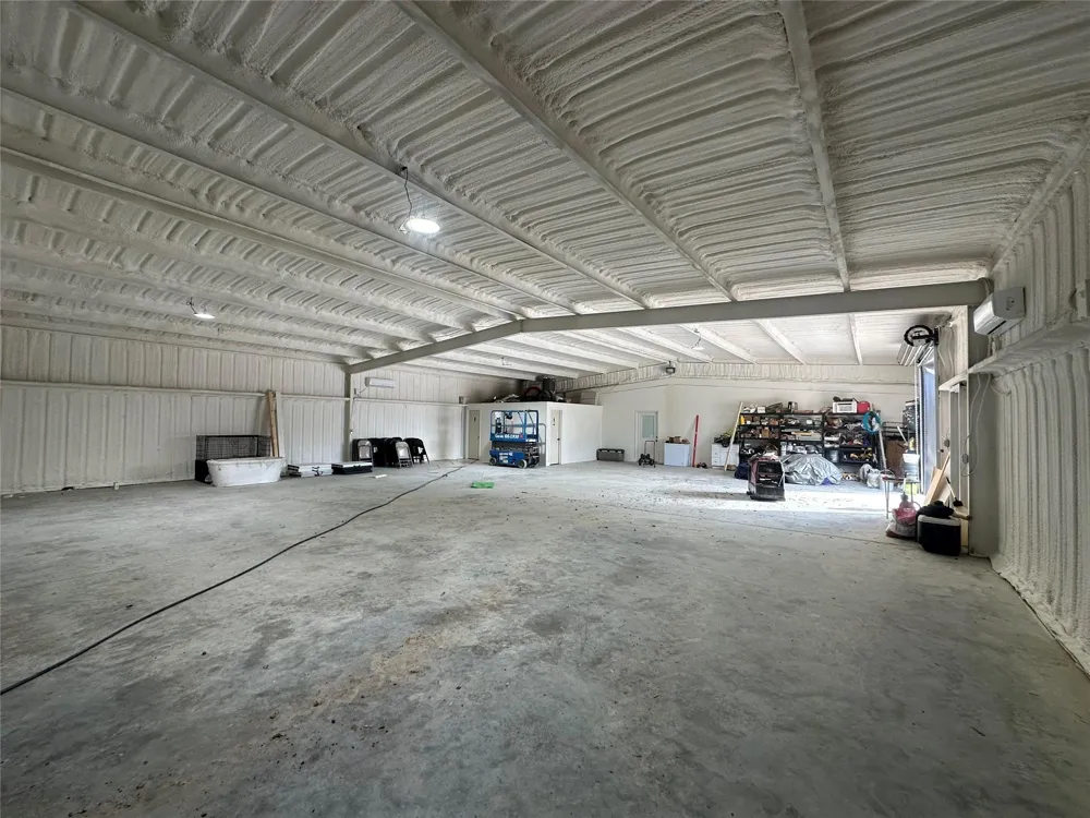 7399 County Road 215 Anderson, TX 77830