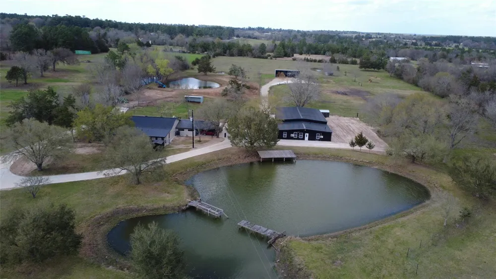 7399 County Road 215 Anderson, TX 77830