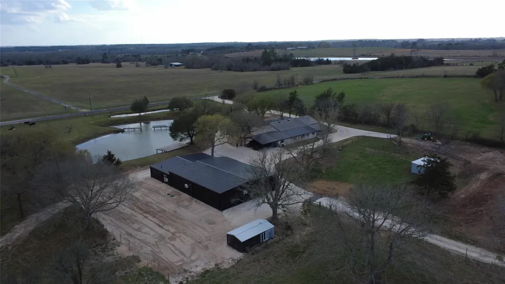 7399 County Road 215 Anderson, TX 77830