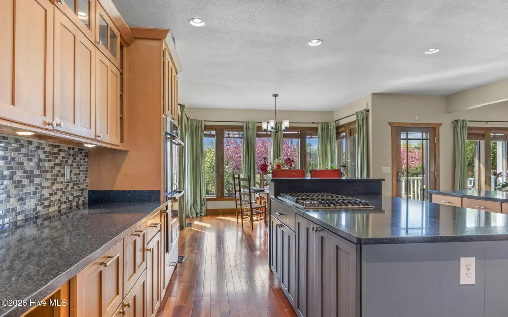 102 Falcons Cove Moyock, NC 27958