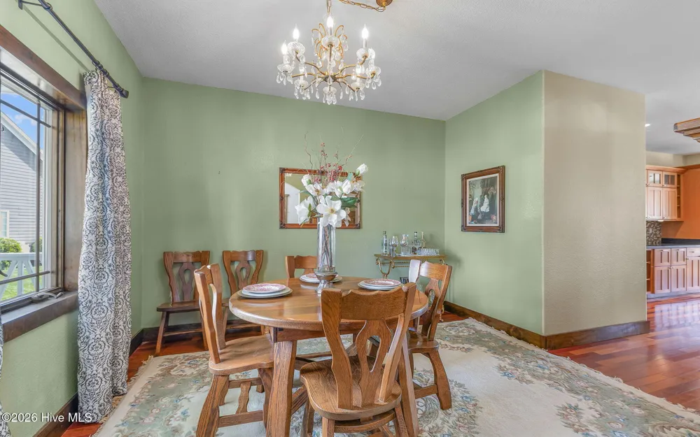 102 Falcons Cove Moyock, NC 27958