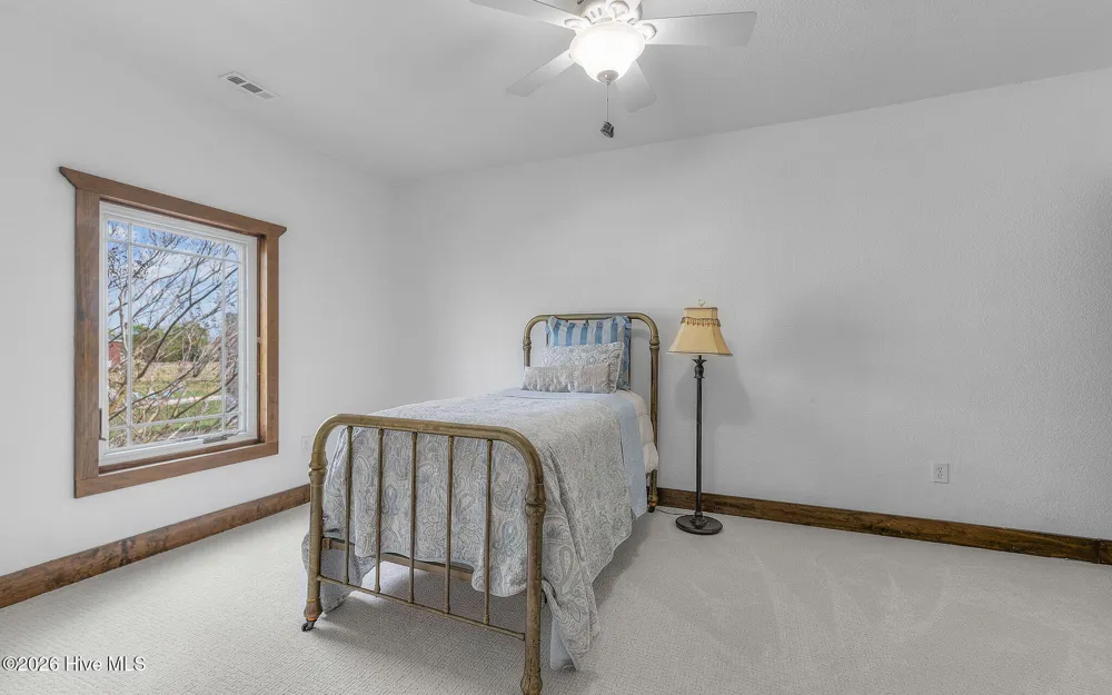 102 Falcons Cove Moyock, NC 27958