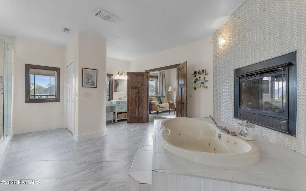 102 Falcons Cove Moyock, NC 27958