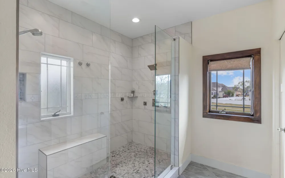 102 Falcons Cove Moyock, NC 27958