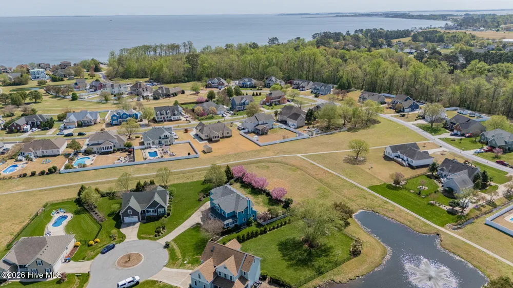 102 Falcons Cove Moyock, NC 27958