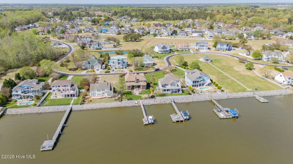 102 Falcons Cove Moyock, NC 27958