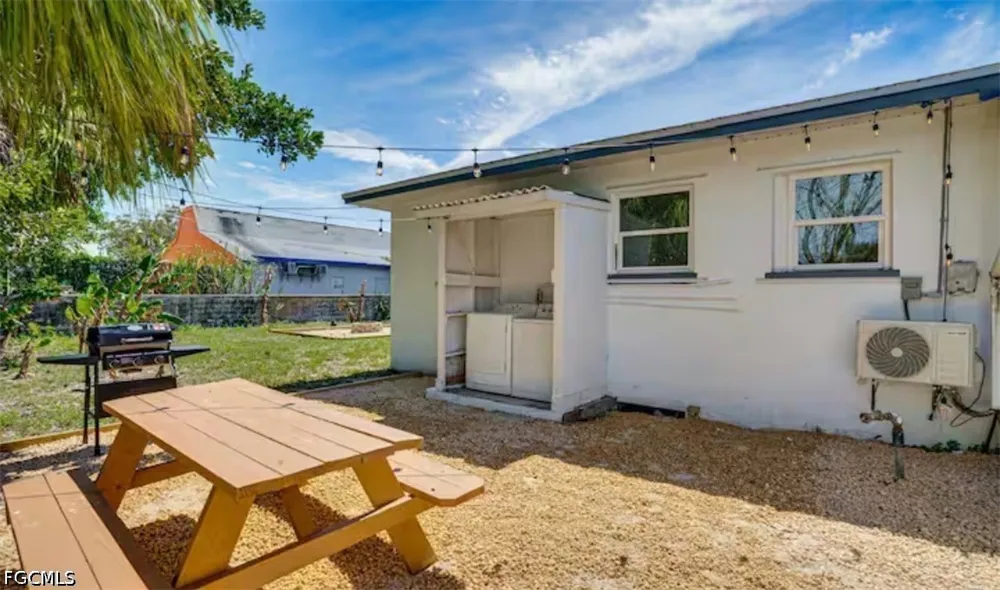 Royal Palm Avenue Fort Myers, FL 33901
