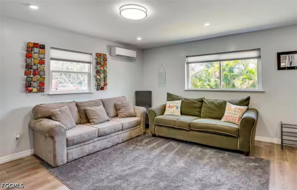 Royal Palm Avenue Fort Myers, FL 33901