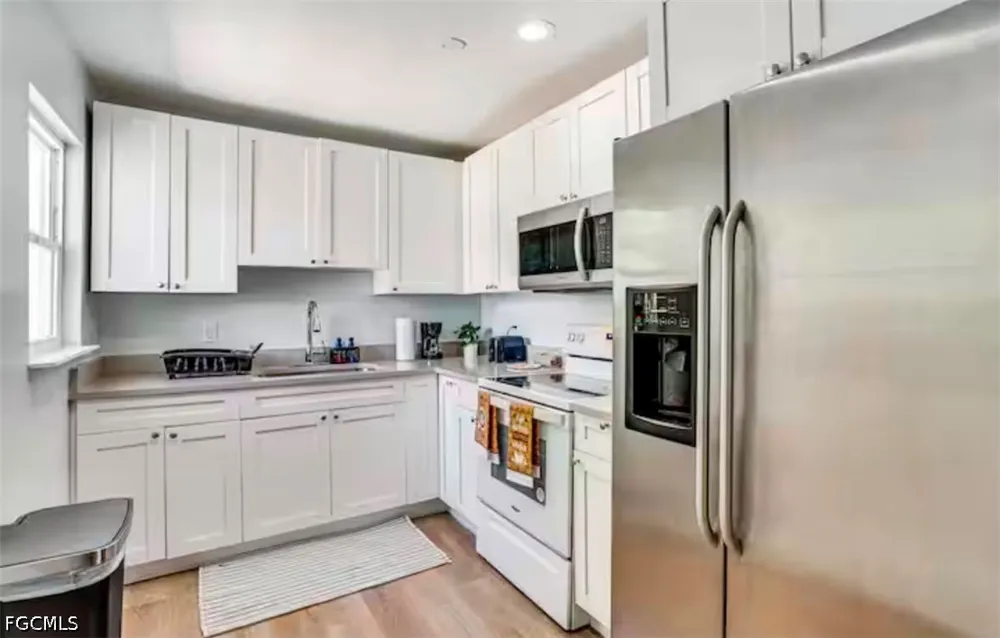 Royal Palm Avenue Fort Myers, FL 33901