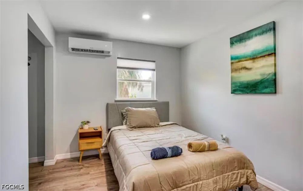 Royal Palm Avenue Fort Myers, FL 33901