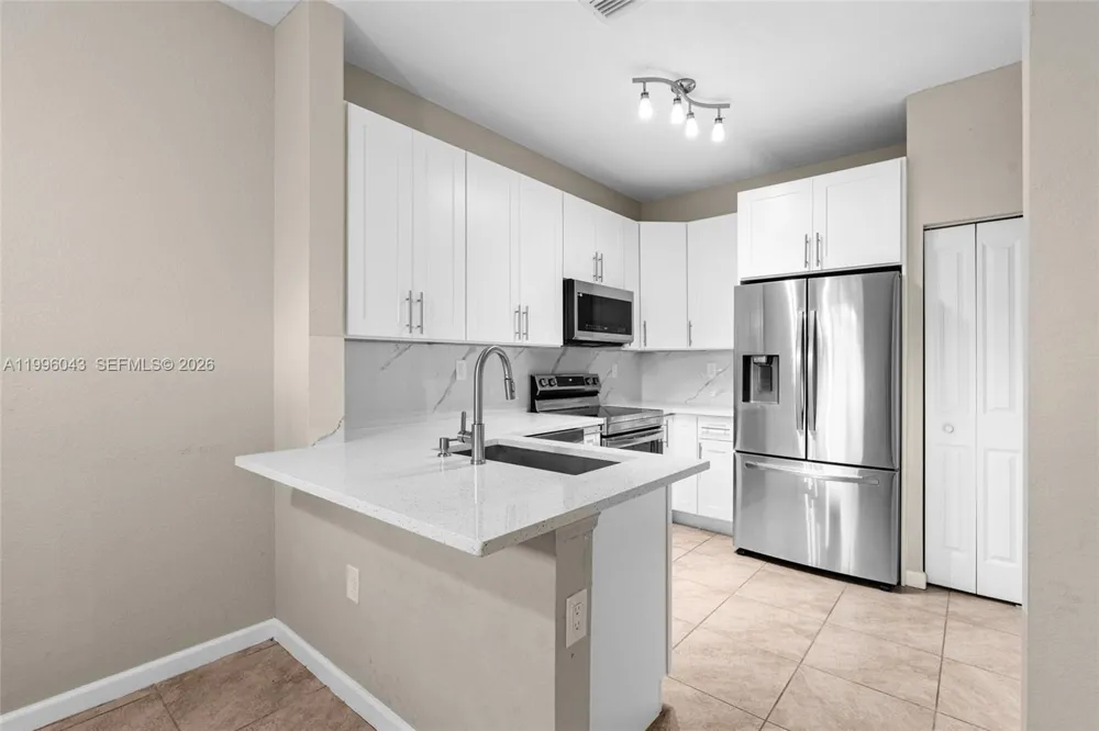 3540 NW 30th Pl Lauderdale Lakes, FL 33311