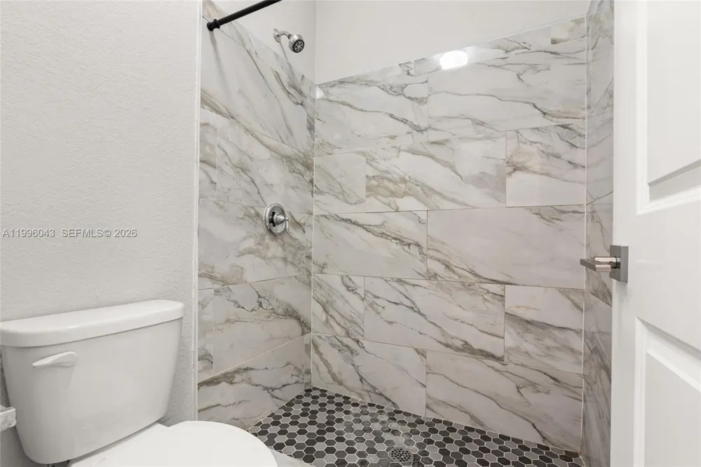 3540 NW 30th Pl Lauderdale Lakes, FL 33311
