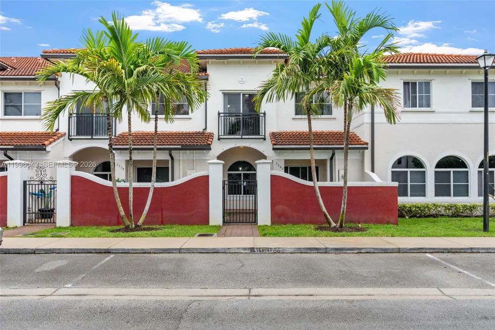 3540 NW 30th Pl Lauderdale Lakes, FL 33311