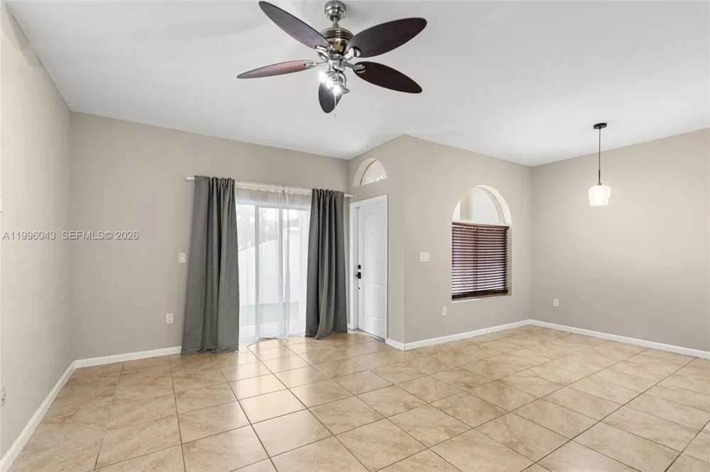 3540 NW 30th Pl Lauderdale Lakes, FL 33311