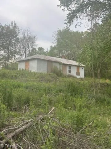 280 Petrea Road Lexington, NC 27295