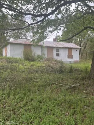 280 Petrea Road Lexington, NC 27295