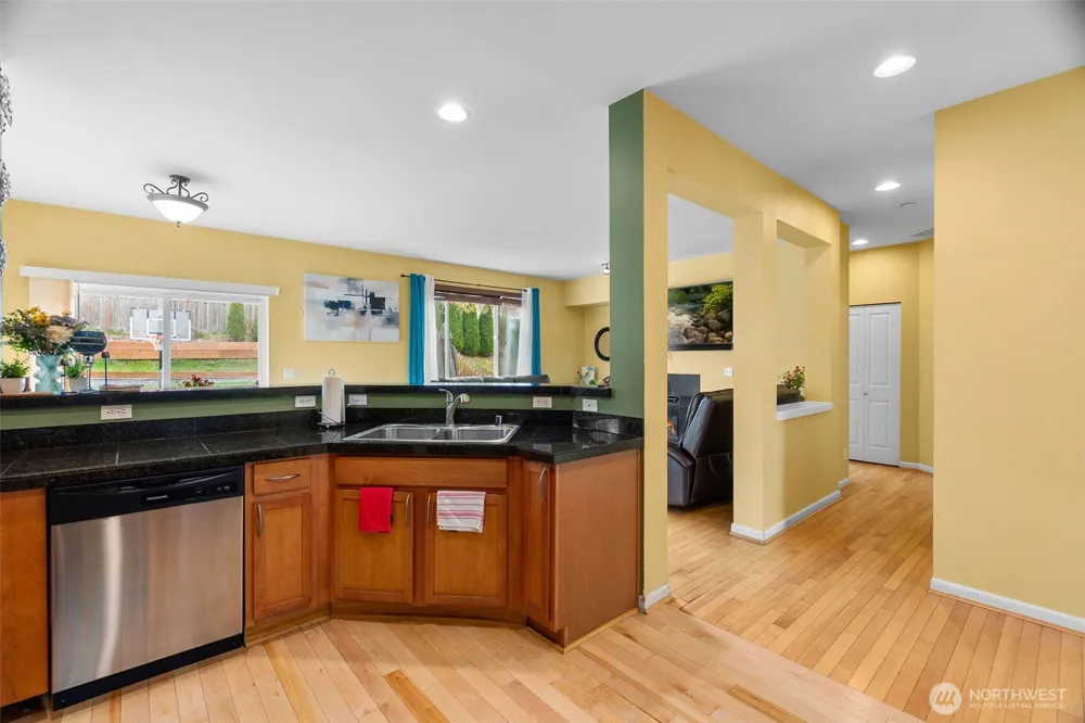 2203 164th Avenue E Lake Tapps, WA 98391