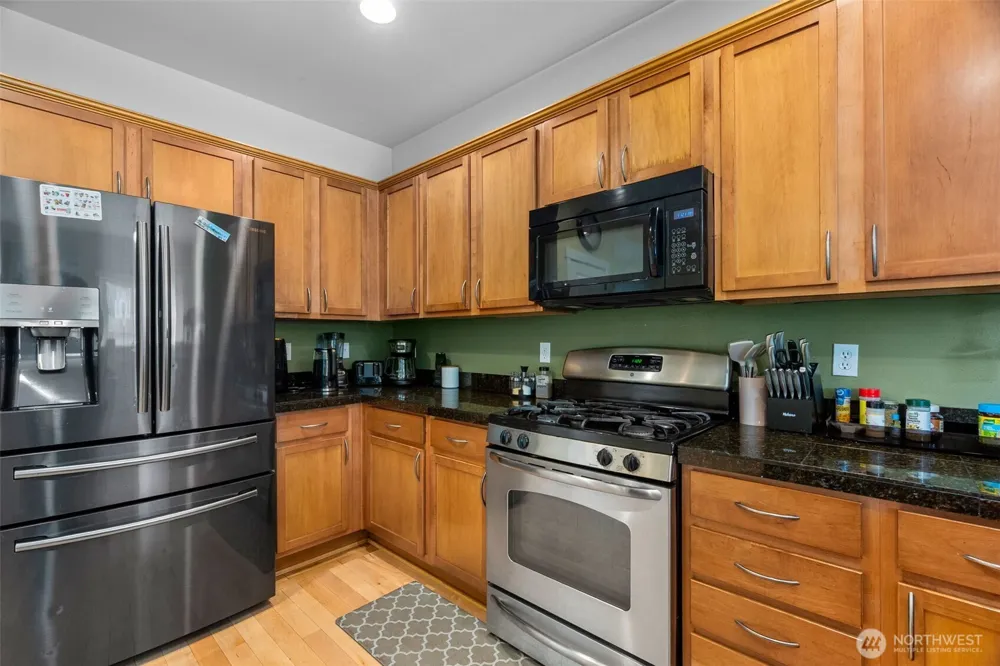 2203 164th Avenue E Lake Tapps, WA 98391