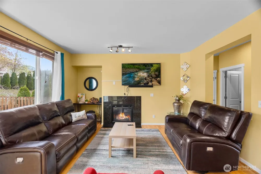 2203 164th Avenue E Lake Tapps, WA 98391