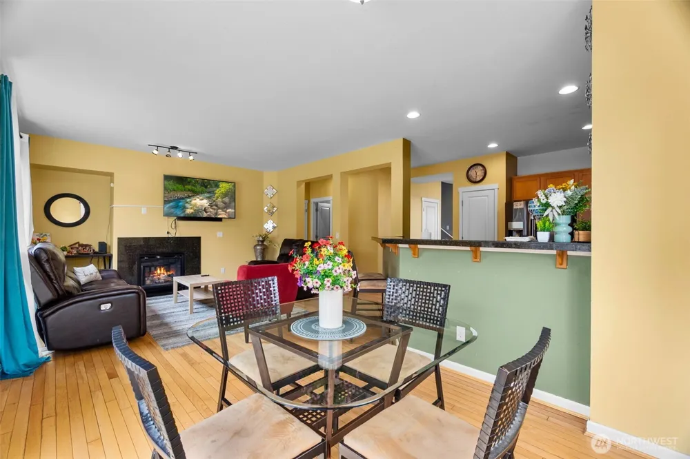 2203 164th Avenue E Lake Tapps, WA 98391