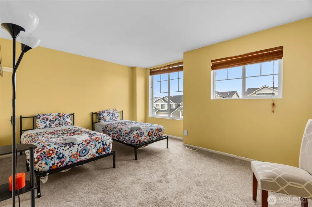 2203 164th Avenue E Lake Tapps, WA 98391