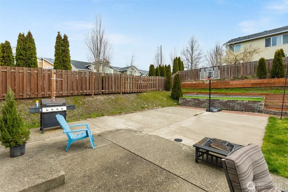2203 164th Avenue E Lake Tapps, WA 98391