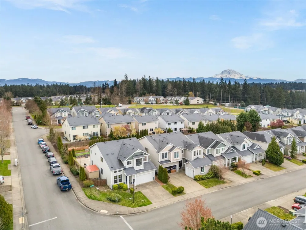 2203 164th Avenue E Lake Tapps, WA 98391