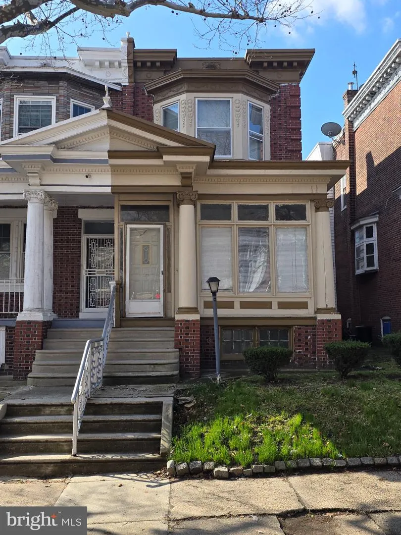 1426 LINDLEY AVENUE Philadelphia, PA 19141