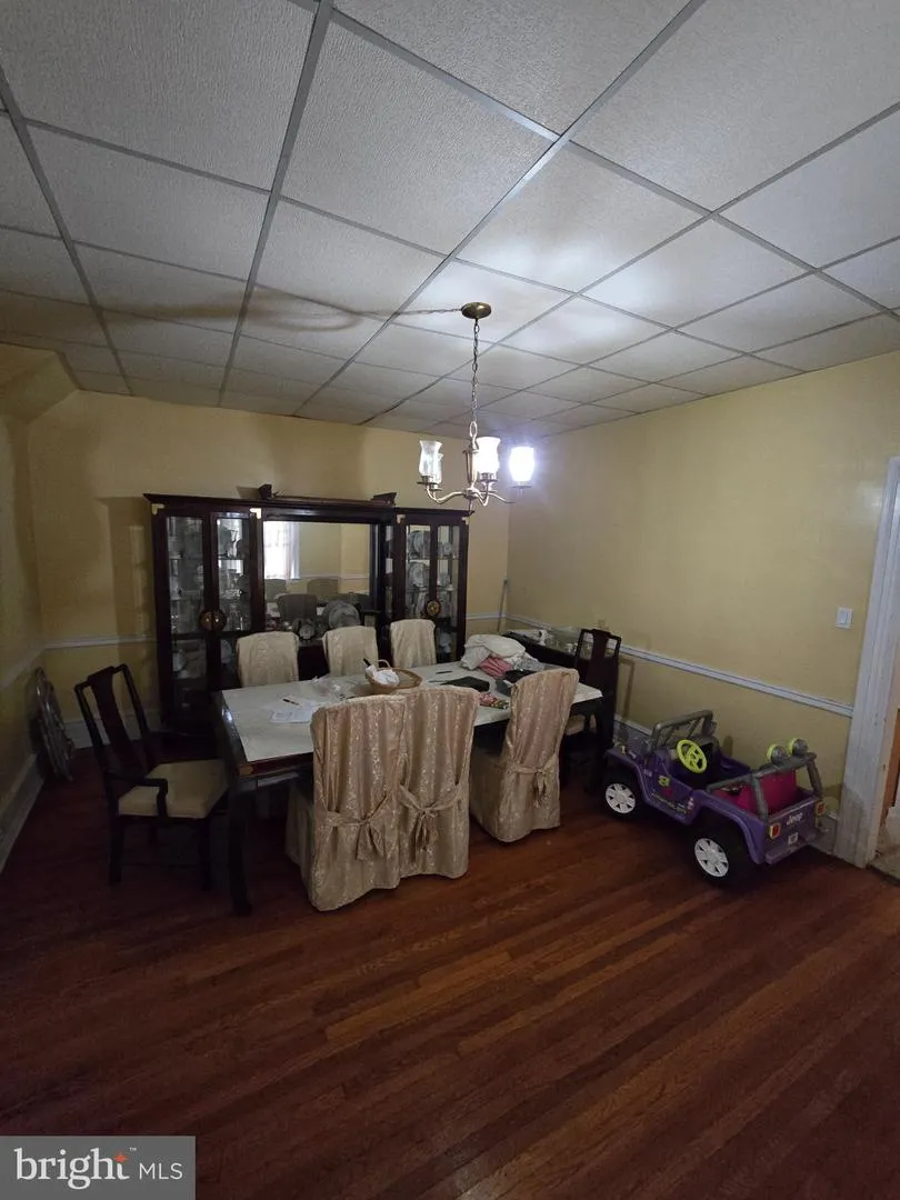 1426 LINDLEY AVENUE Philadelphia, PA 19141