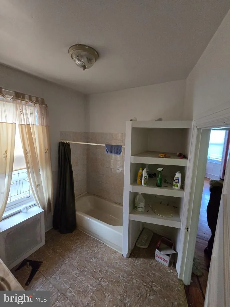 1426 LINDLEY AVENUE Philadelphia, PA 19141