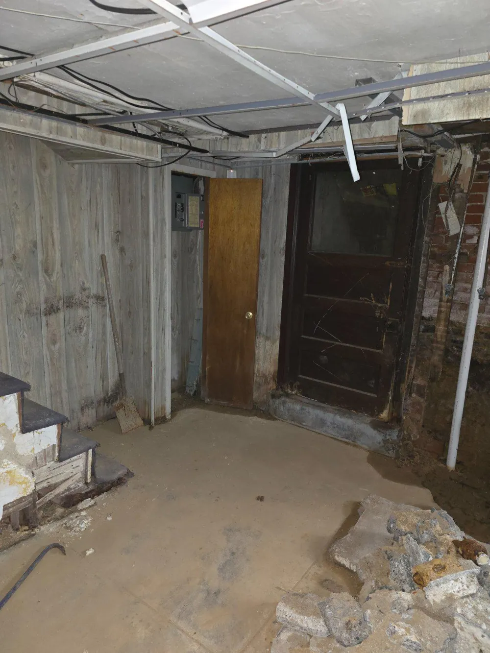 1426 LINDLEY AVENUE Philadelphia, PA 19141