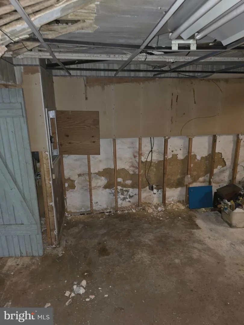 1426 LINDLEY AVENUE Philadelphia, PA 19141