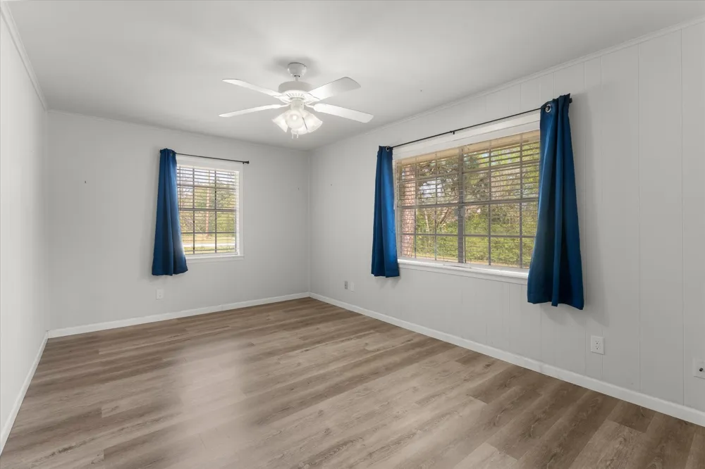 613 Graham Street Mineola, TX 75773