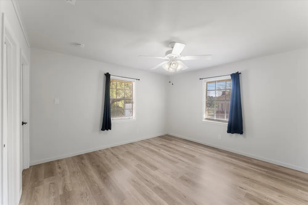 613 Graham Street Mineola, TX 75773