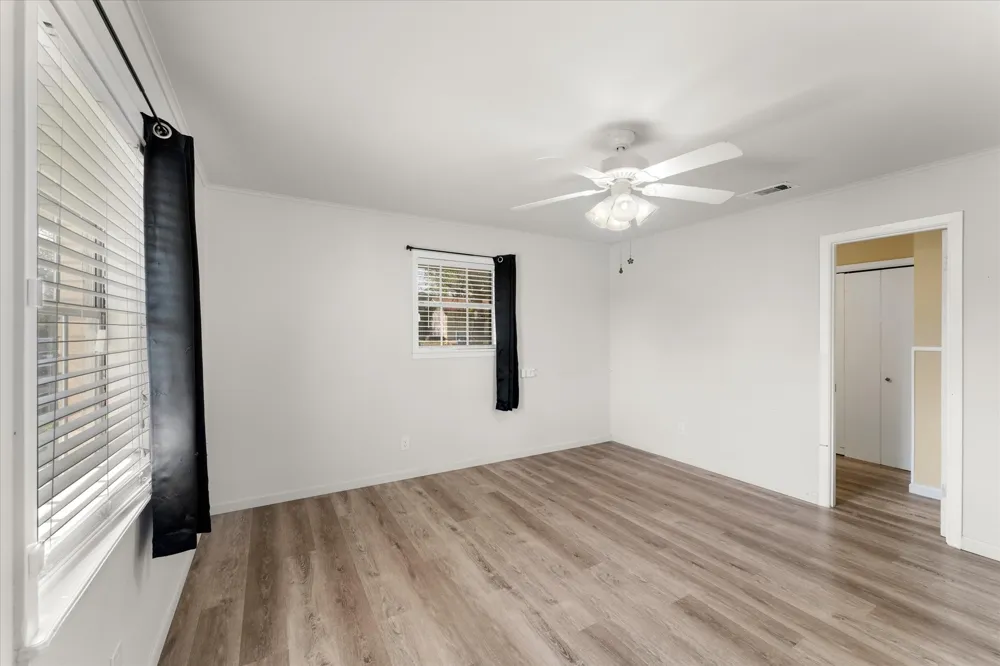 613 Graham Street Mineola, TX 75773